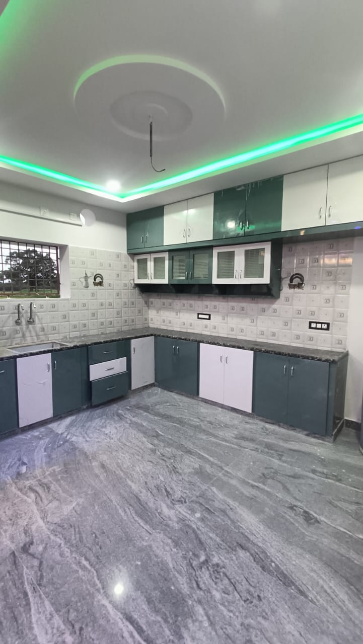 Additional Listing Image